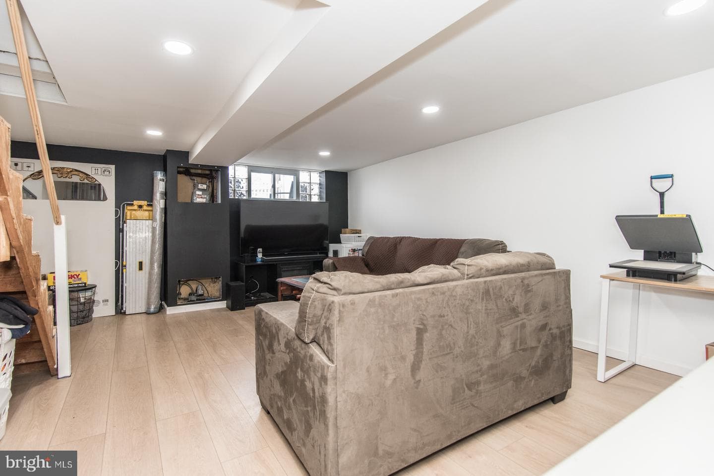 6340 Gillespie photo 54