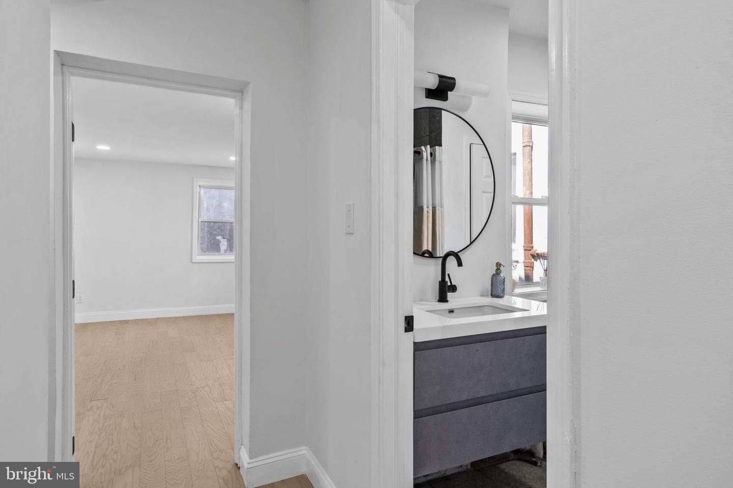 1302 N Lawrence Street photo 21