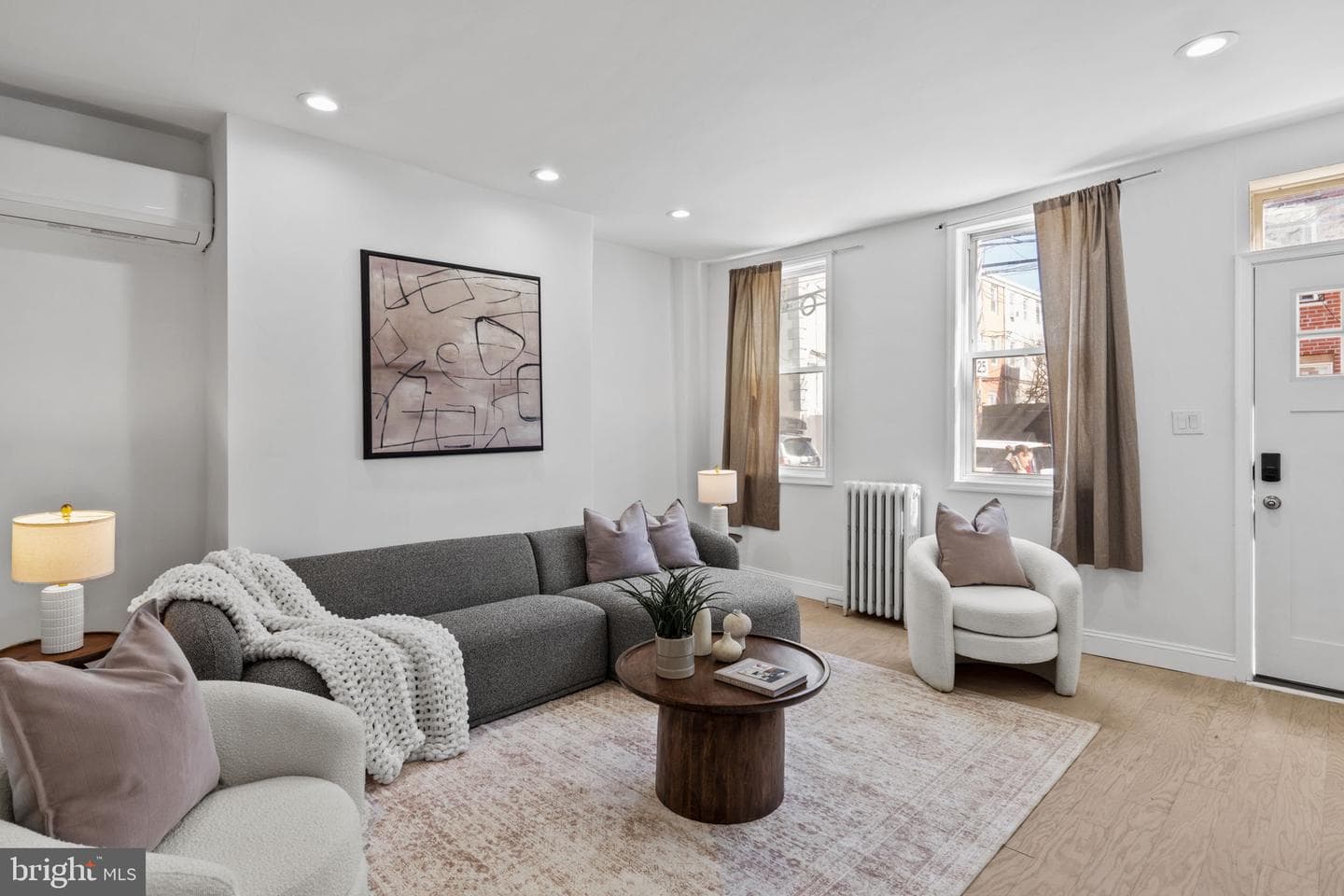 1302 N Lawrence Street photo 5