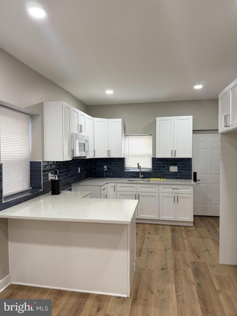 2512 W Somerset Street photo 4