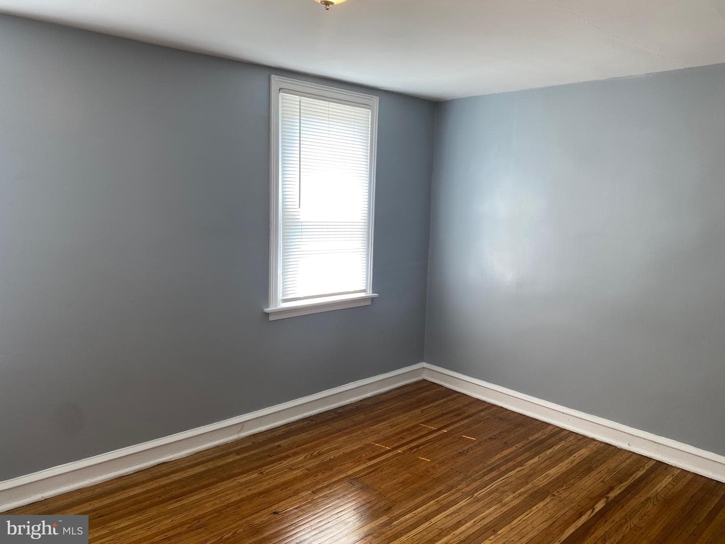 5860 Saul Street photo 14