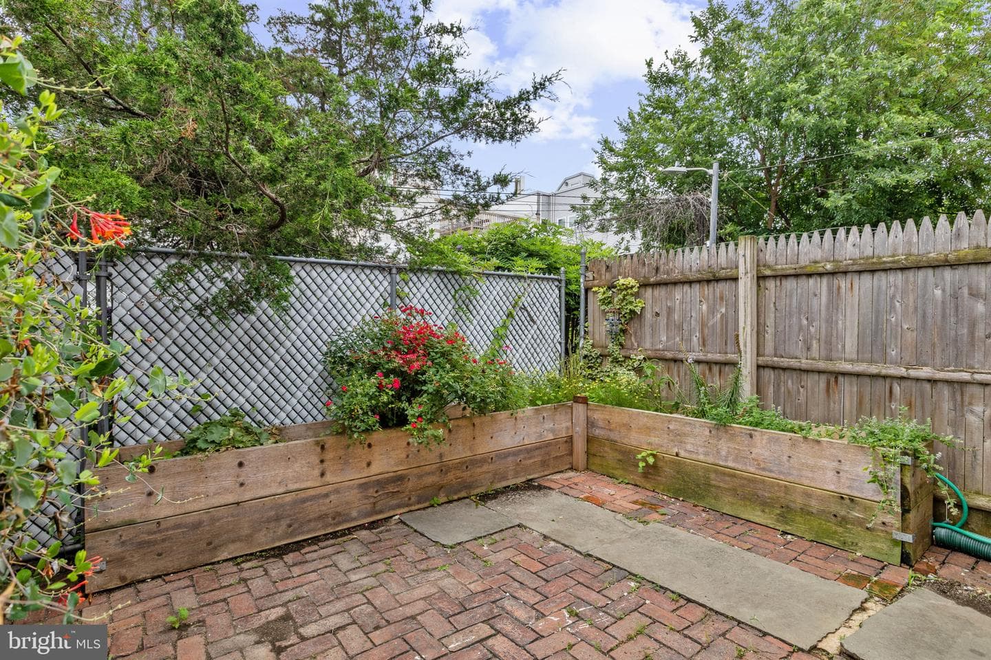 2161 E Letterly Street photo 23