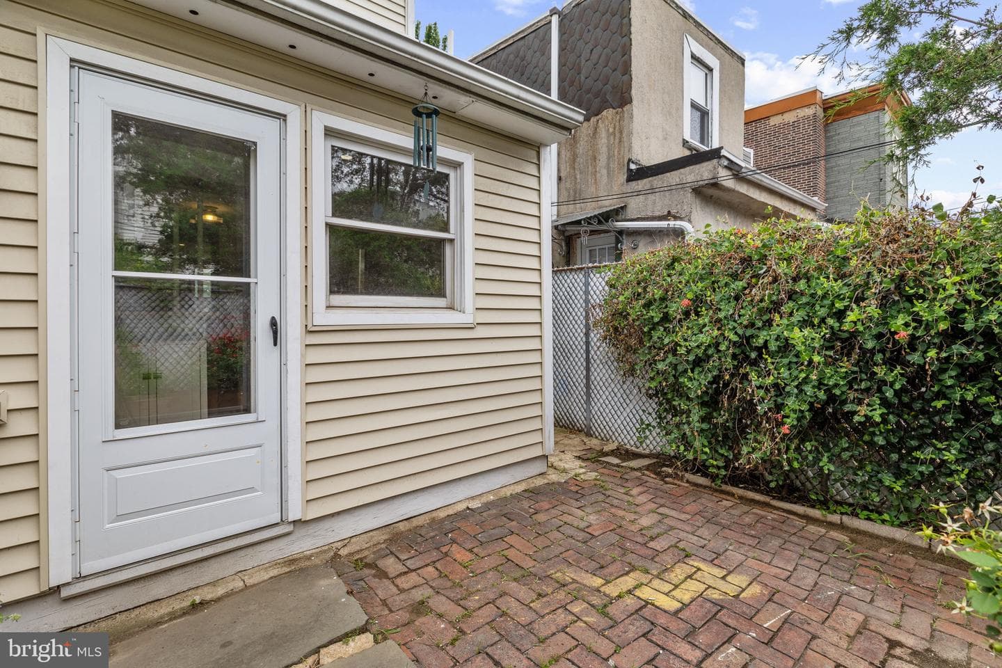 2161 E Letterly Street photo 24