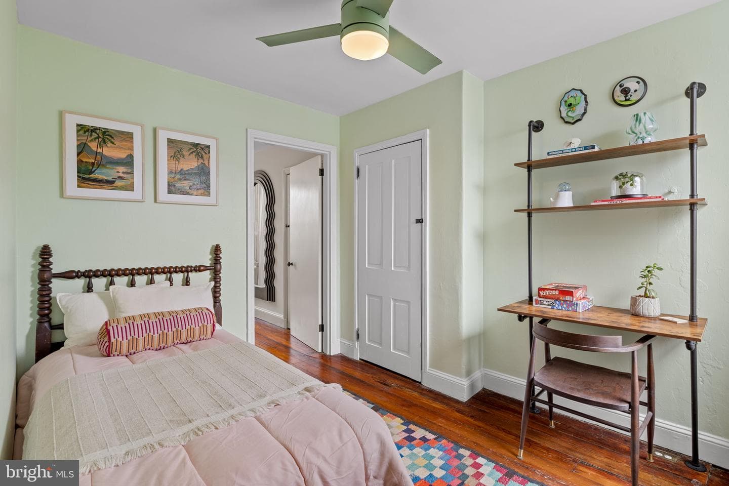 2161 E Letterly Street photo 32