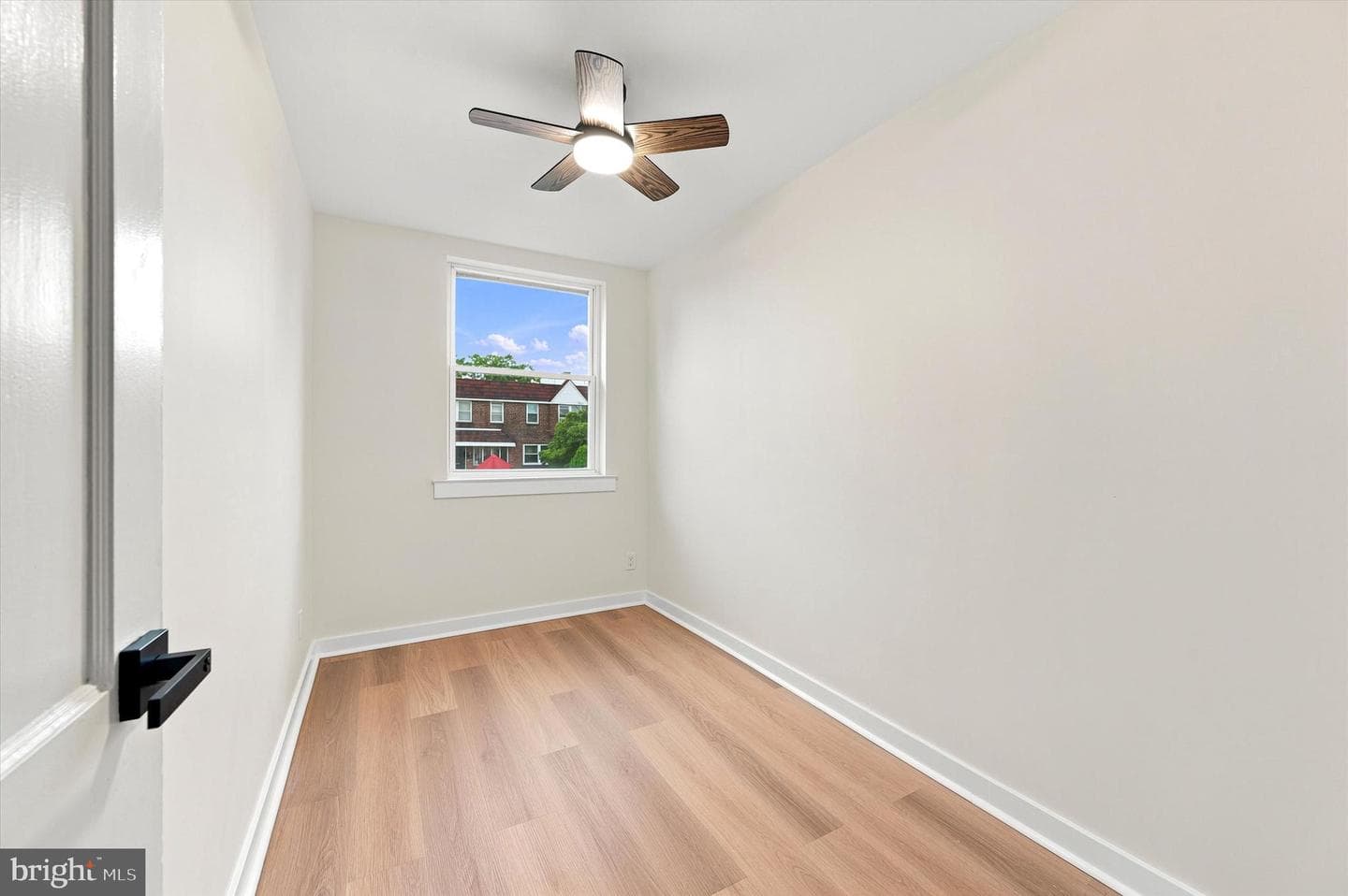 1128 E Hortter Street photo 11