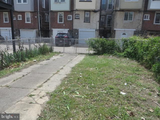 5920 W Oxford Street photo 12
