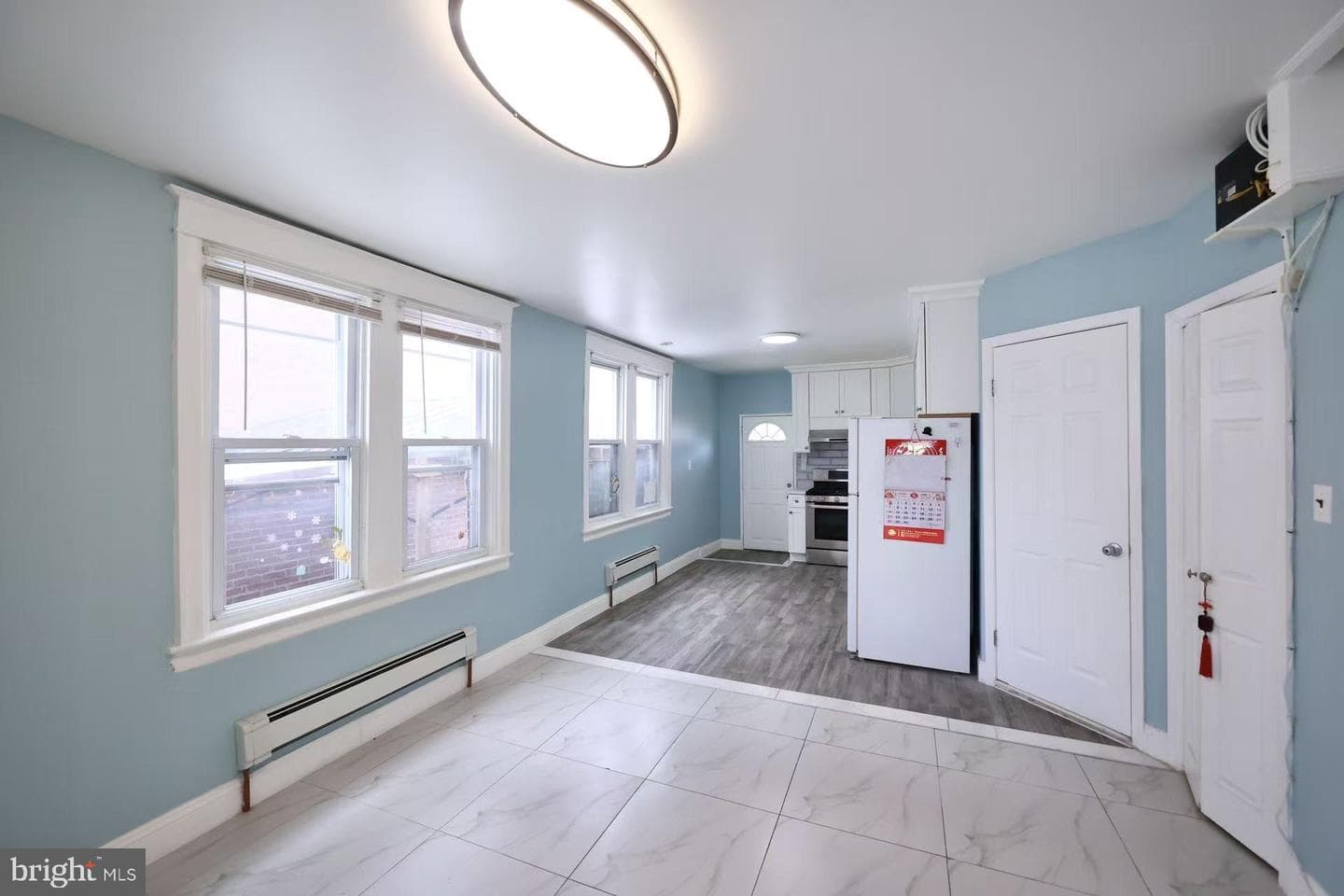 6119 Montague Street photo 10