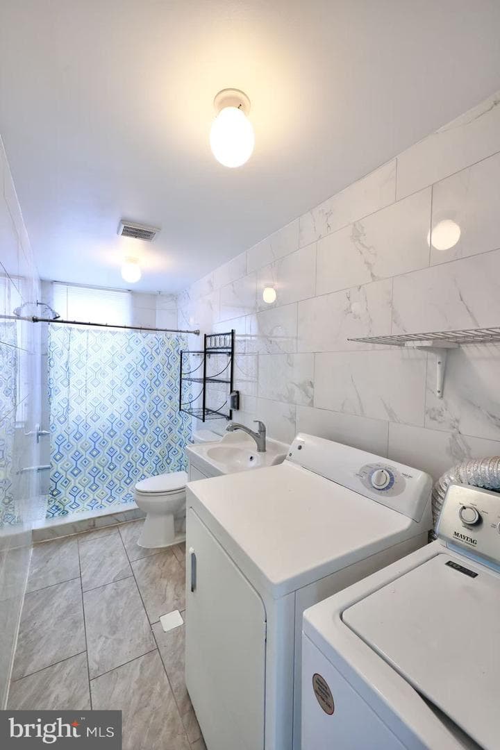 6119 Montague Street photo 18