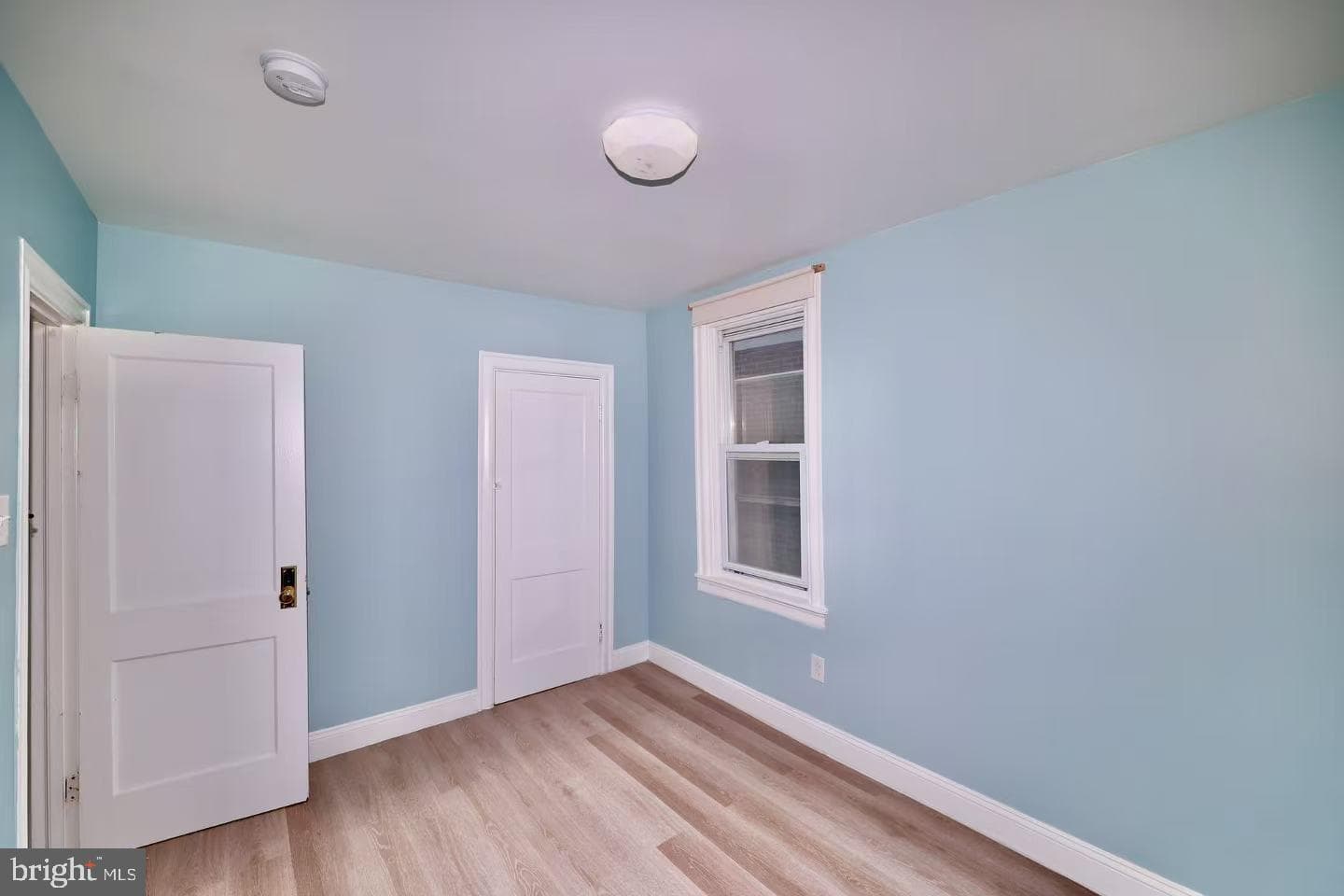 6119 Montague Street photo 27