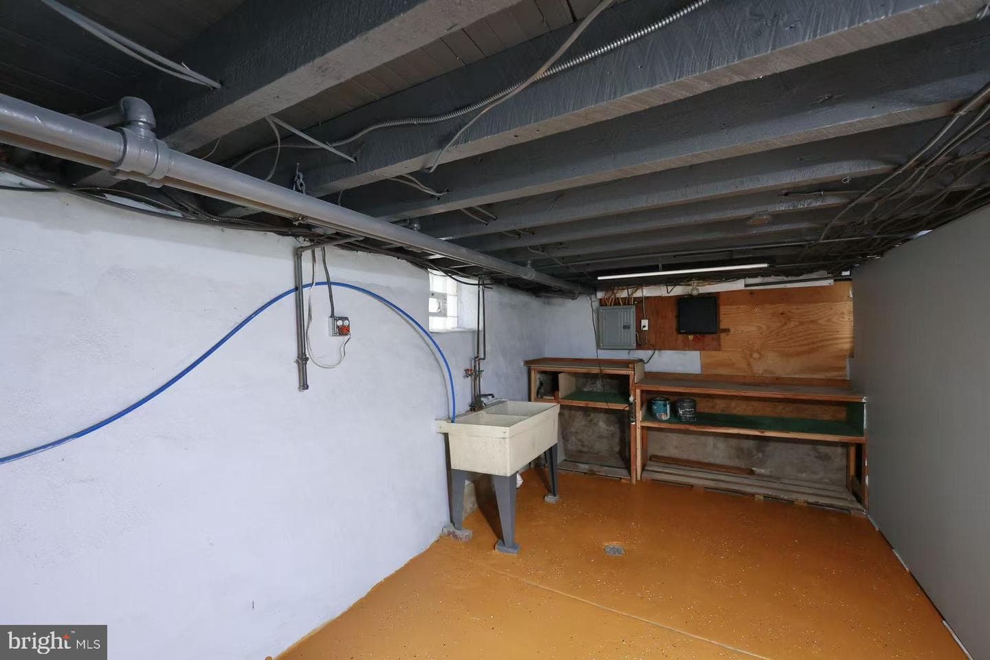 6119 Montague Street photo 35