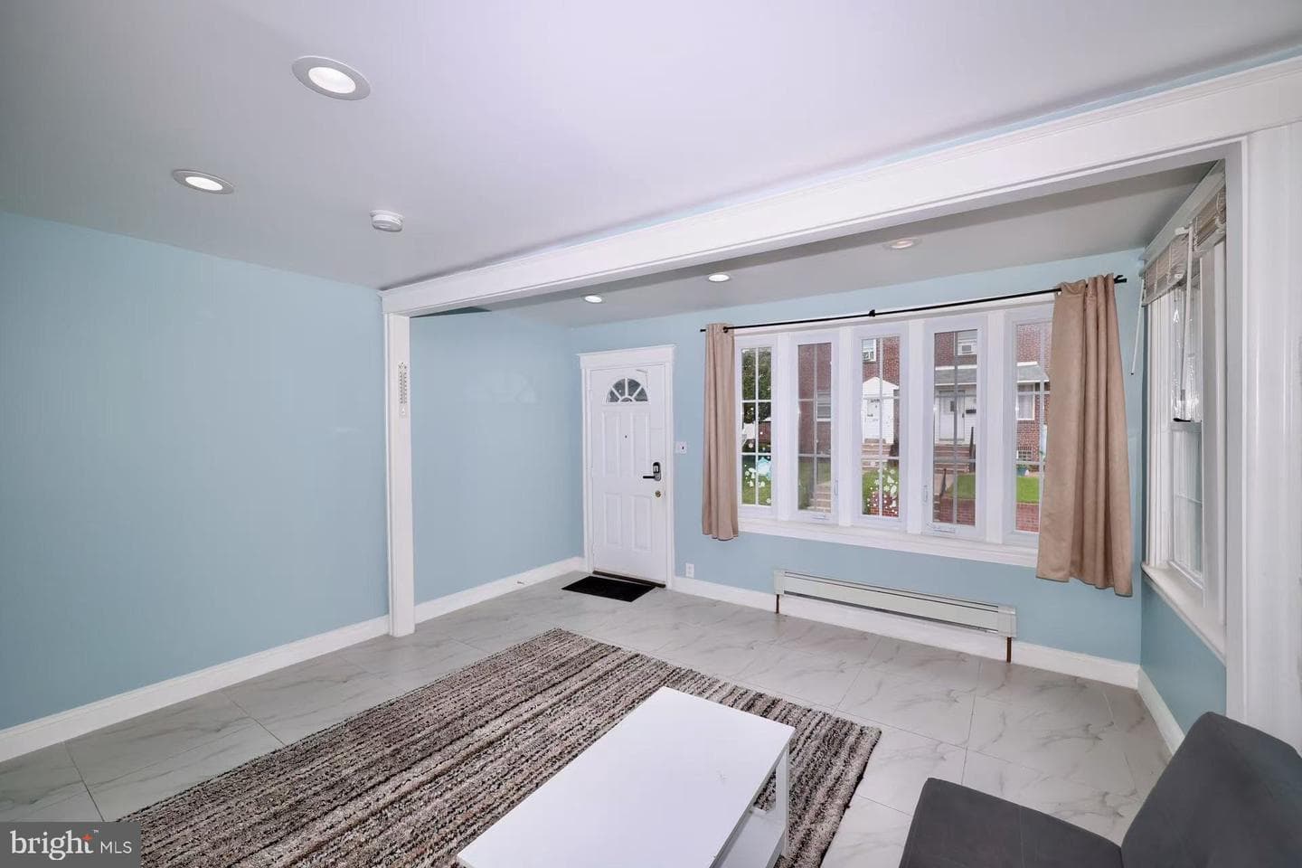 6119 Montague Street photo 8