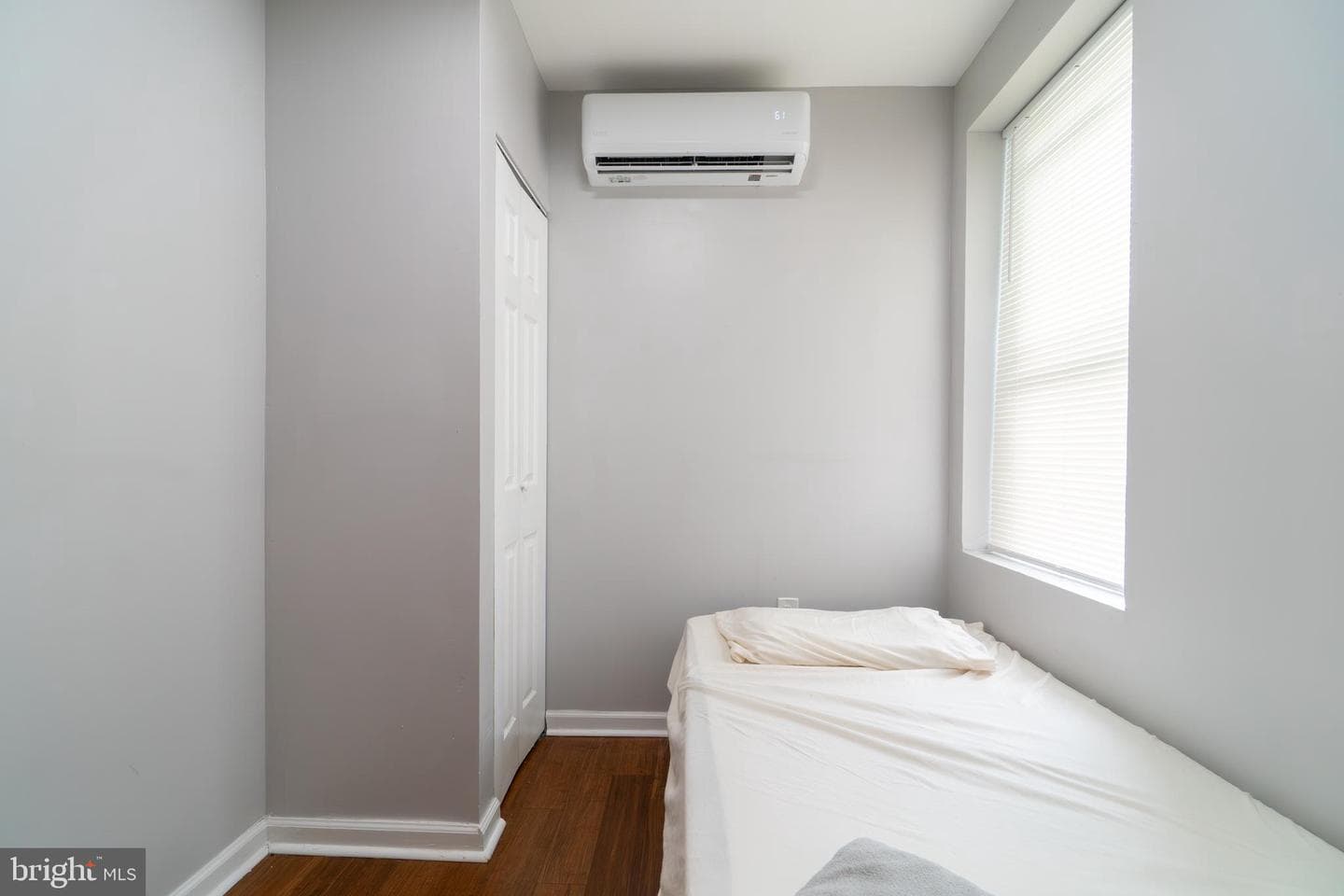 2539 N Newkirk Street photo 21