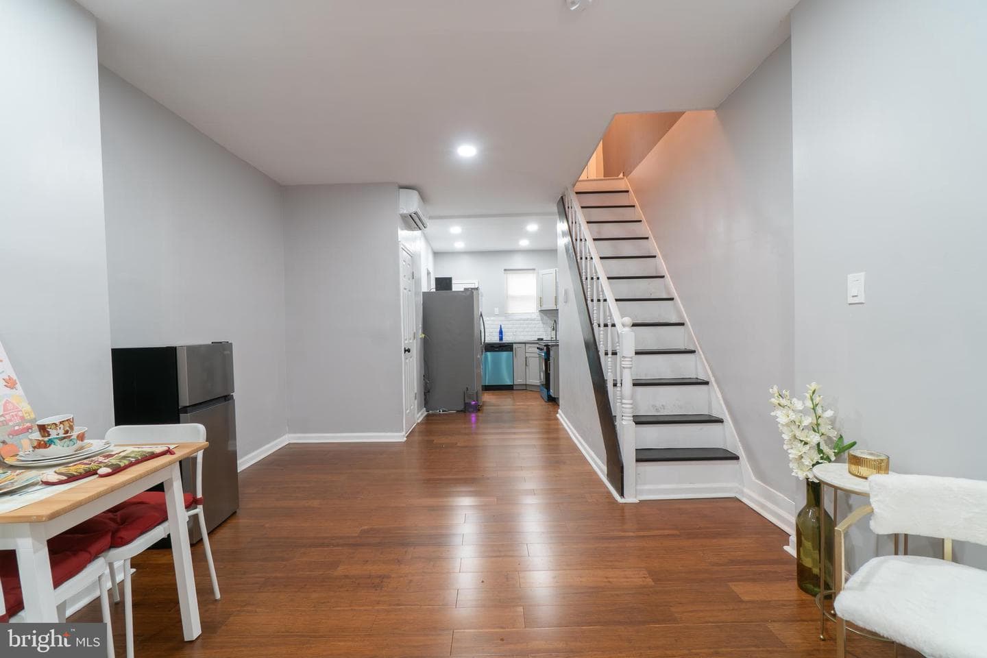 2539 N Newkirk Street photo 7