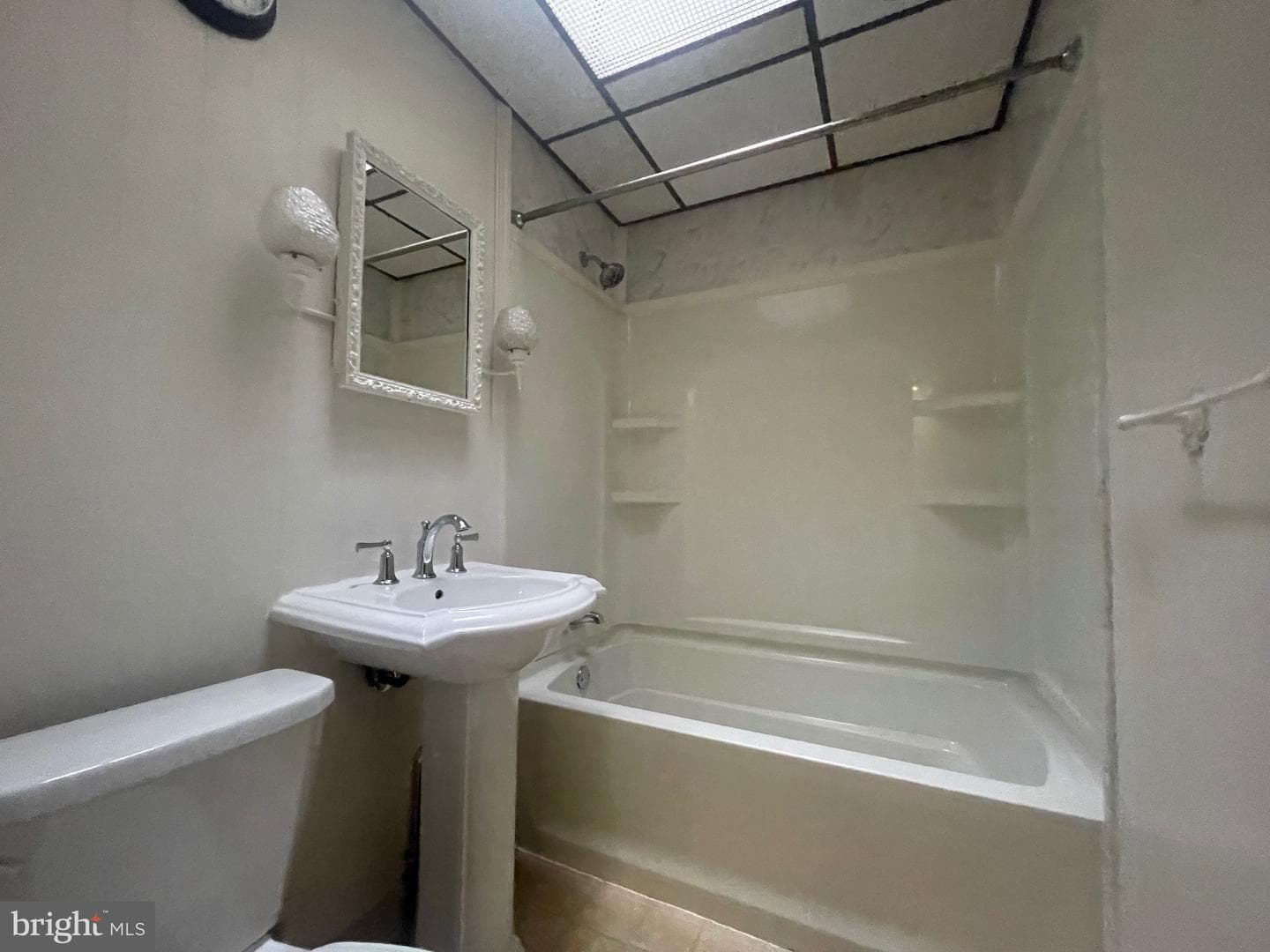 2704 Lardner Street photo 6