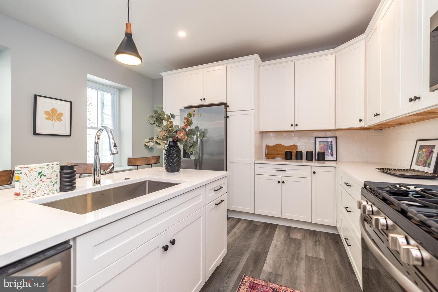 160 Shurs Lane photo 13