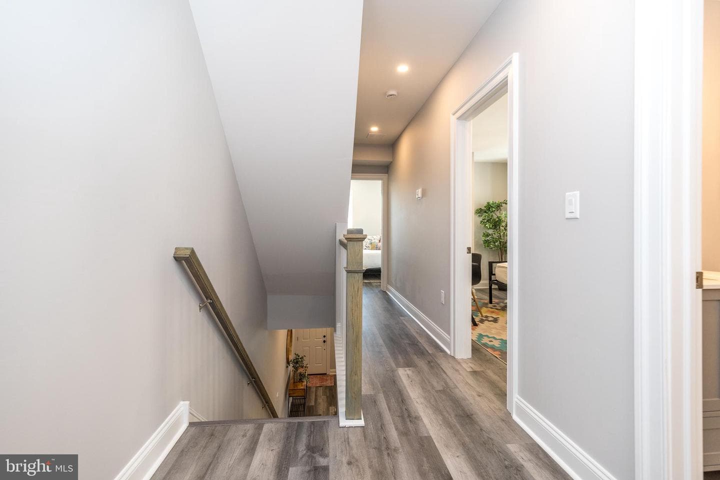 160 Shurs Lane photo 36