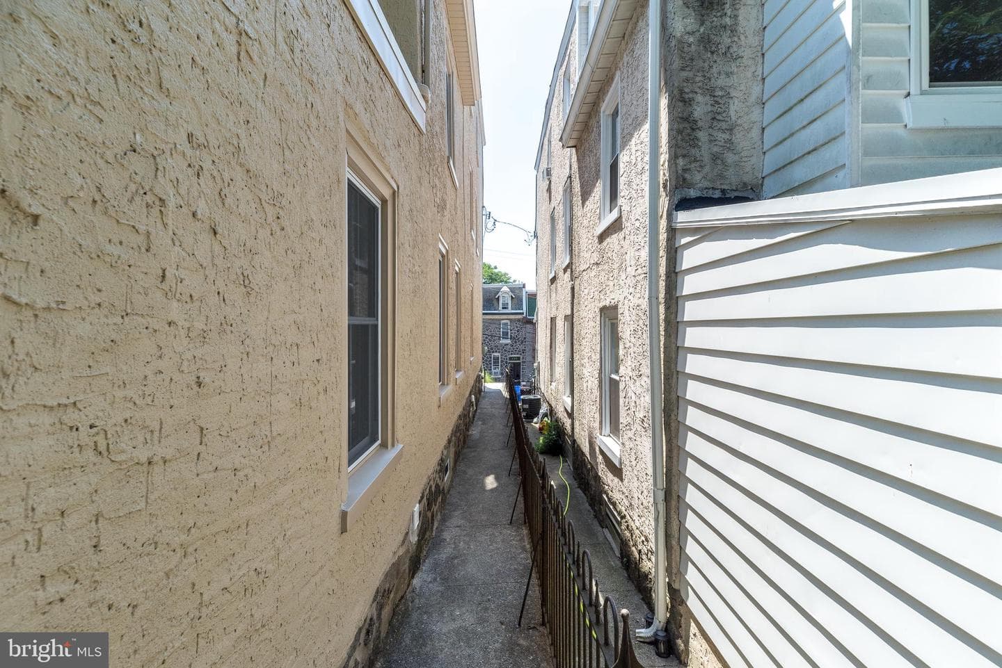 160 Shurs Lane photo 45
