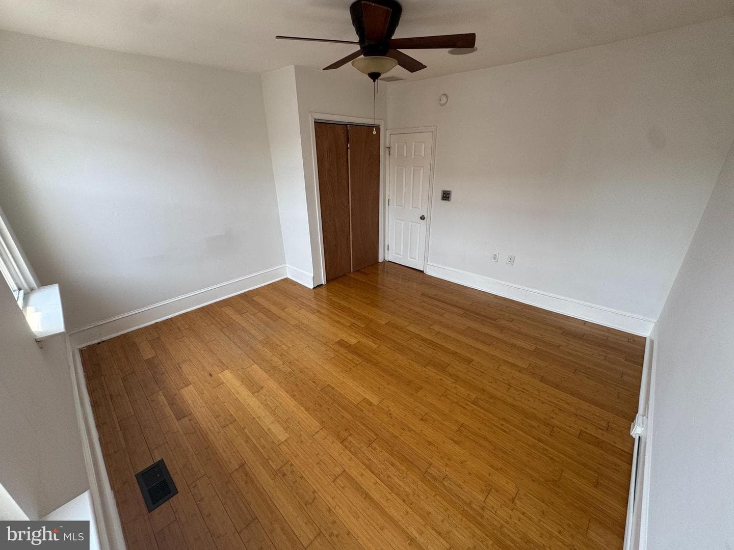 2444 S Fairhill Street photo 11