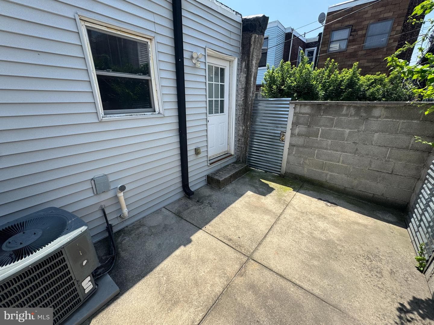 2444 S Fairhill Street photo 17