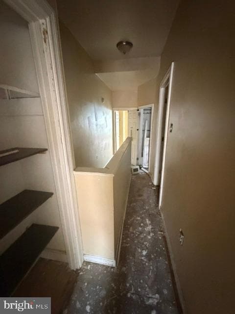 2205 N Lambert Street photo 4