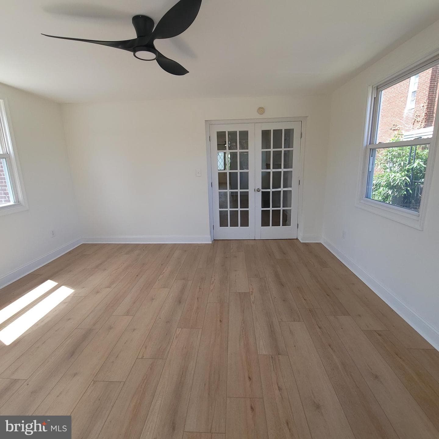 1622 E Johnson Street photo 17