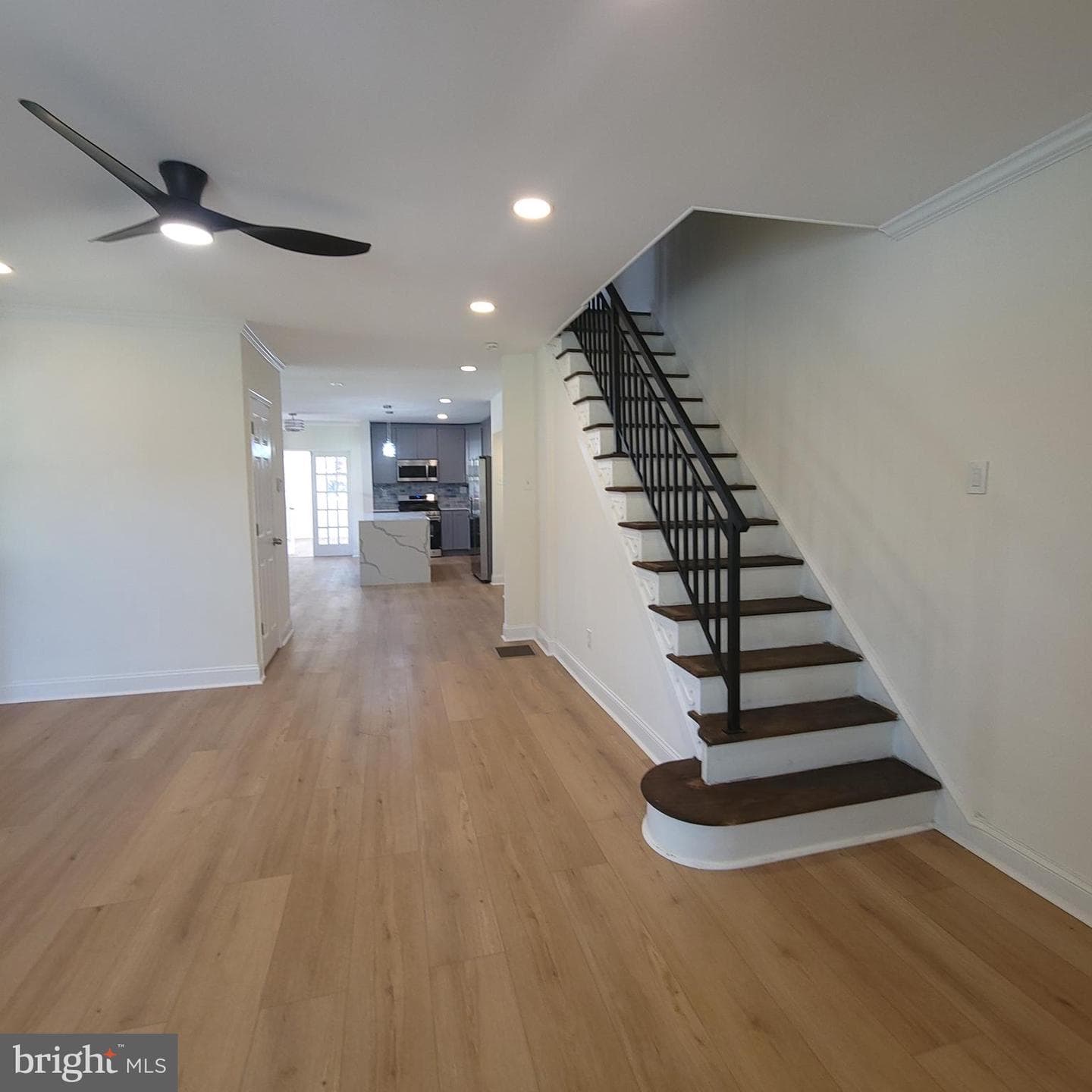 1622 E Johnson Street photo 5
