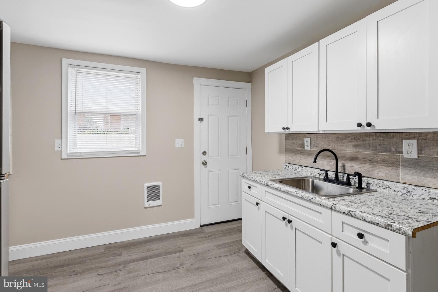2110 E Ann Street photo 8