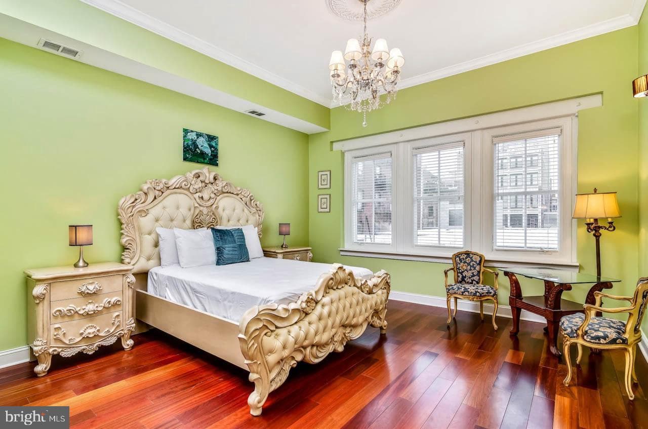26 S Strawberry Street photo 45