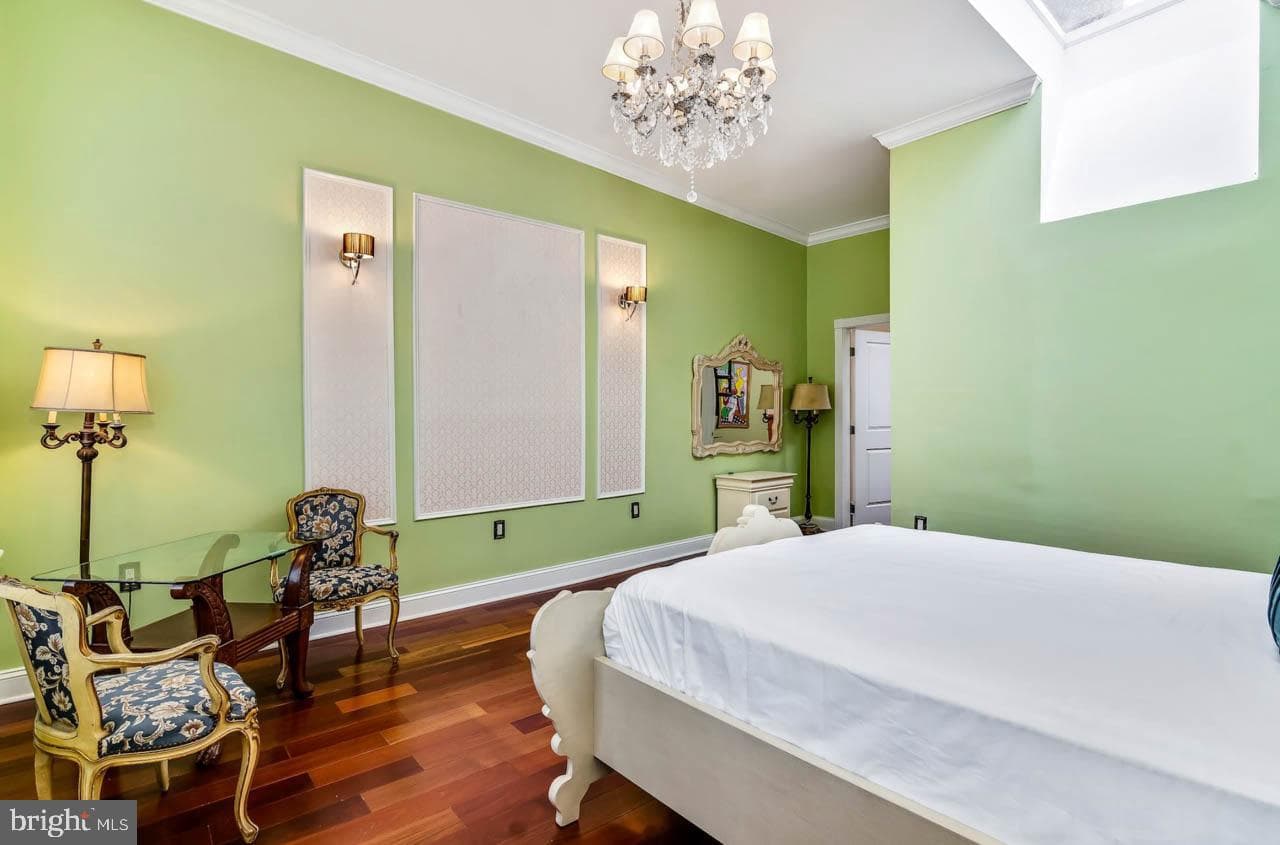26 S Strawberry Street photo 49