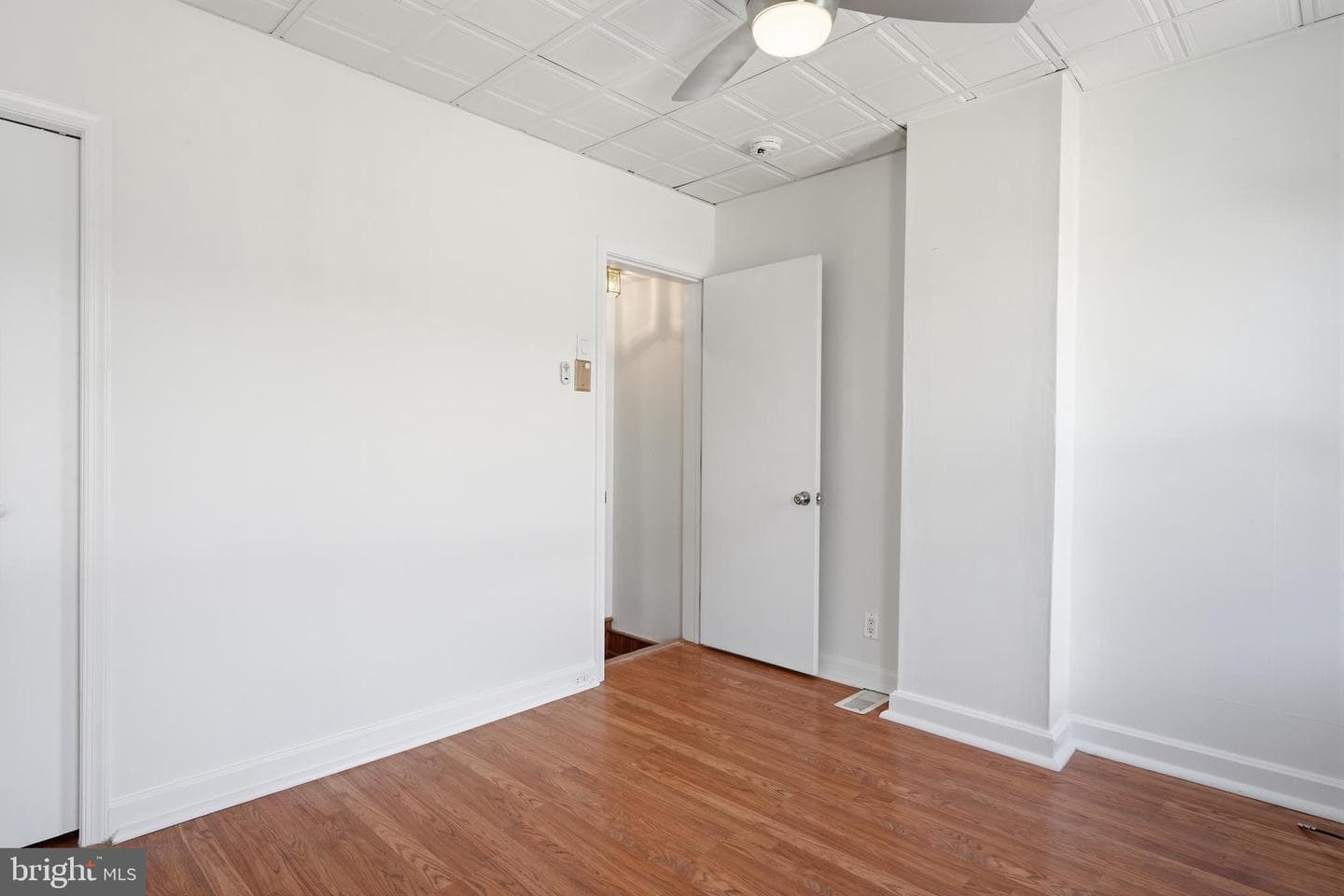 2645 Tilton Street photo 25