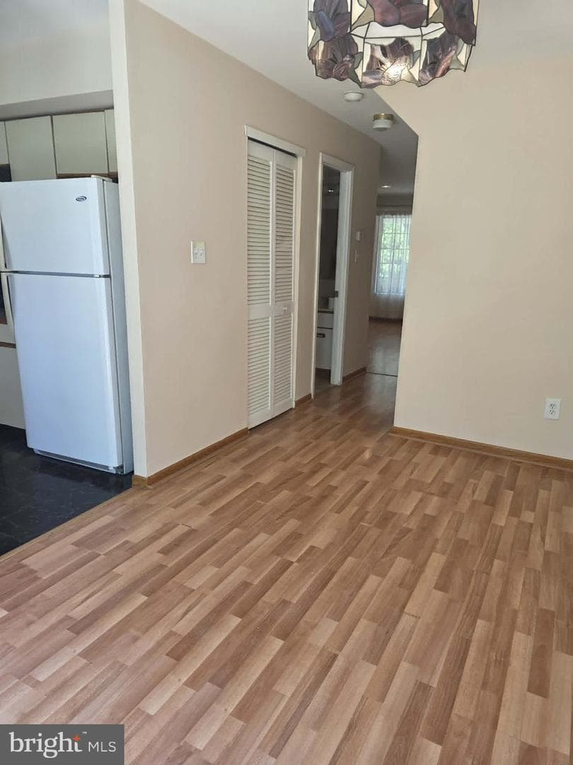 1102 Stewart Place photo 6