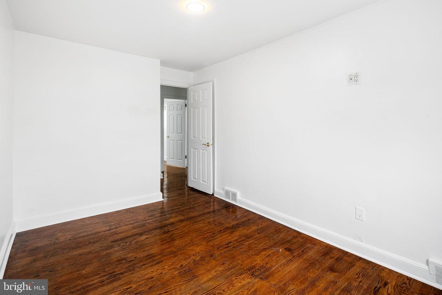 1337 Pennington Road photo 10