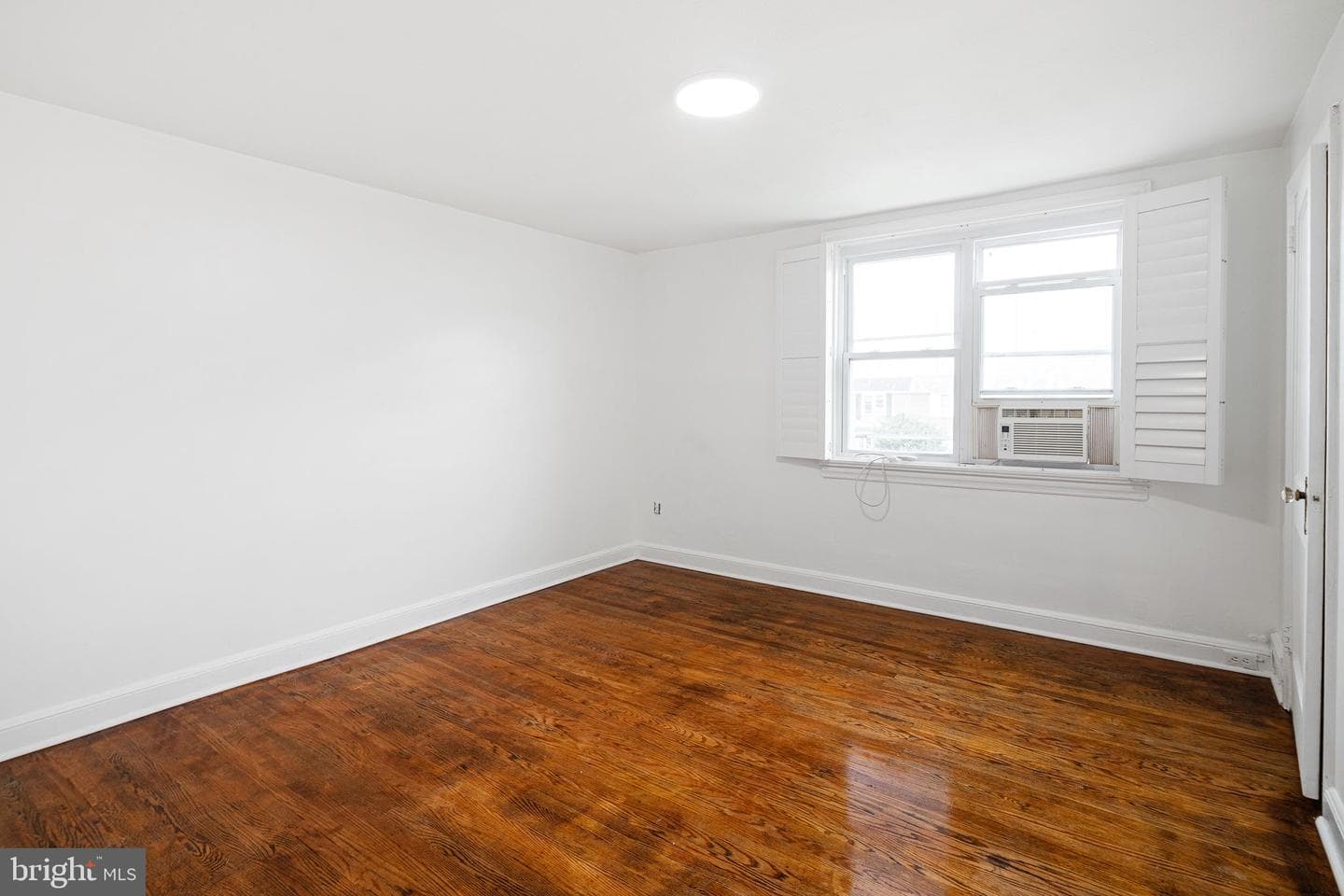 1337 Pennington Road photo 8