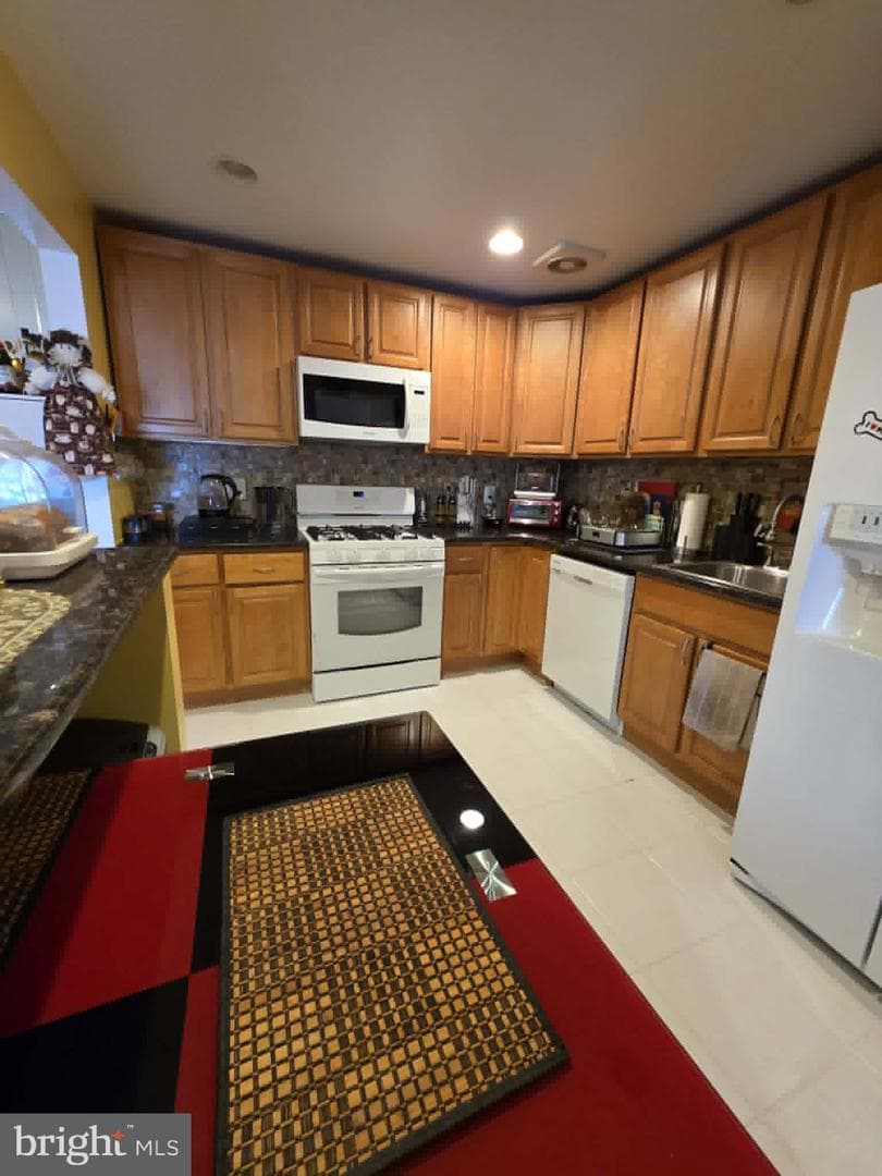 77 Bonnie Gellman Court #d77 photo 9