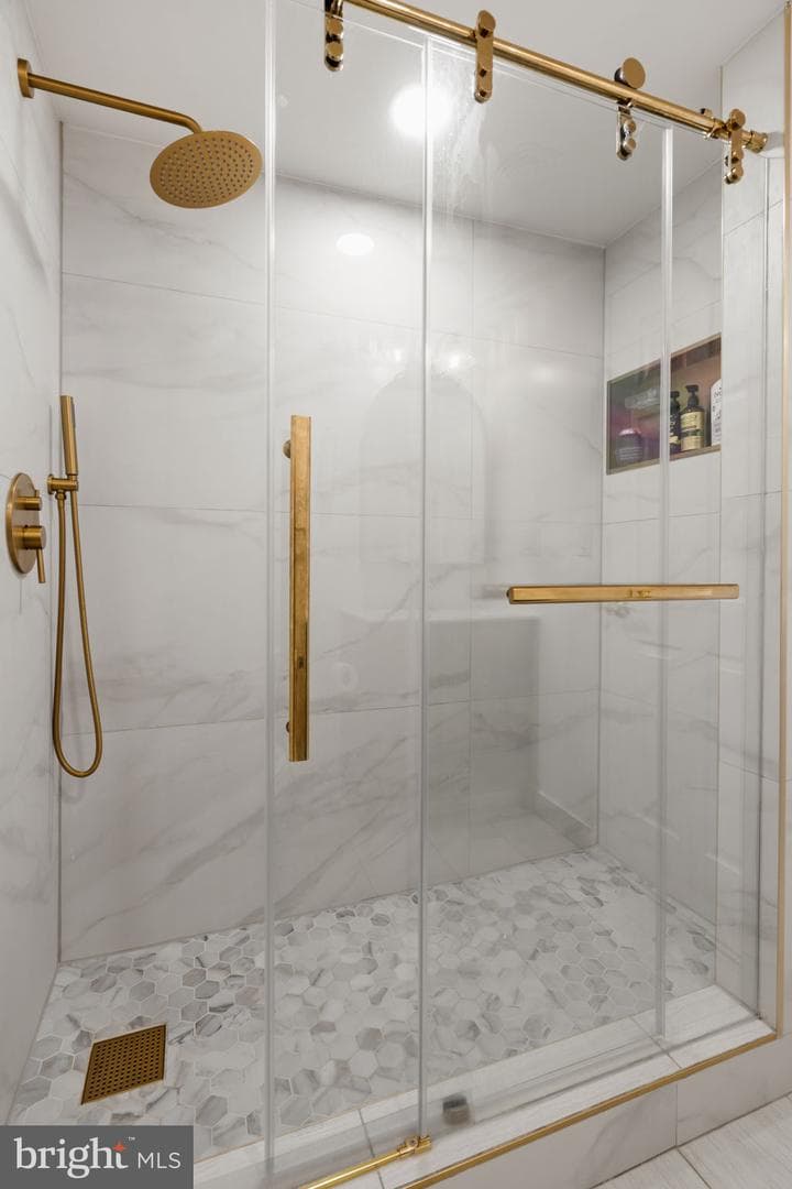 2320 Manning Street photo 17