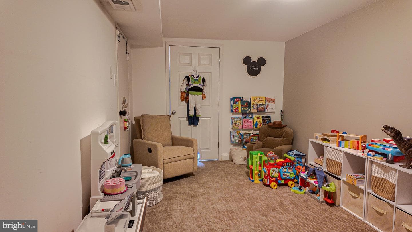 12004 Tyrone Road photo 24