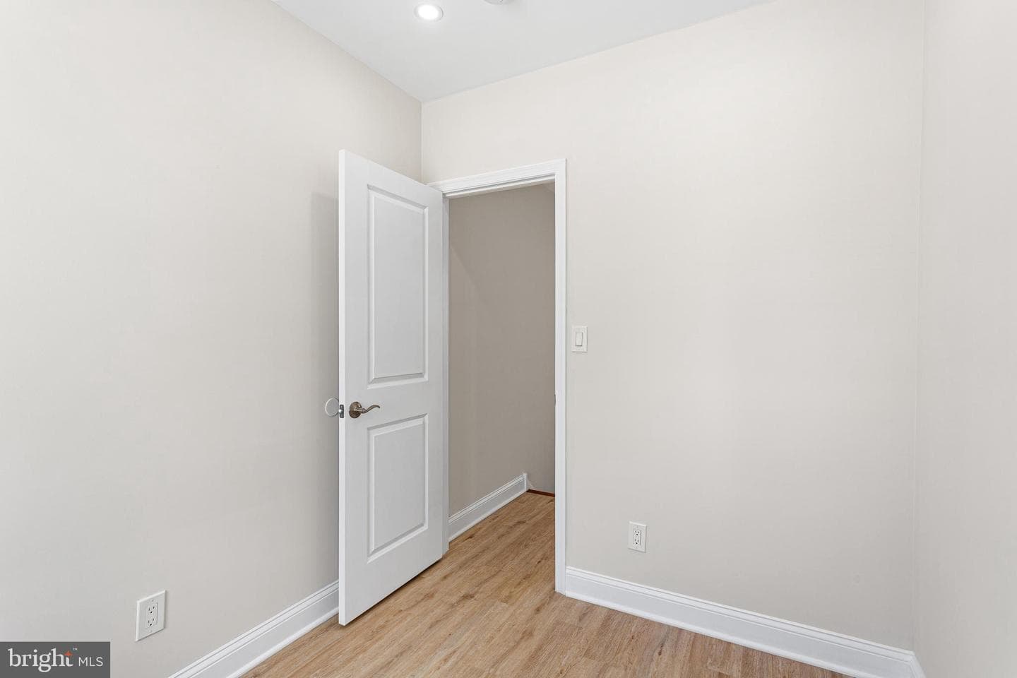 1424 S Napa Street photo 10
