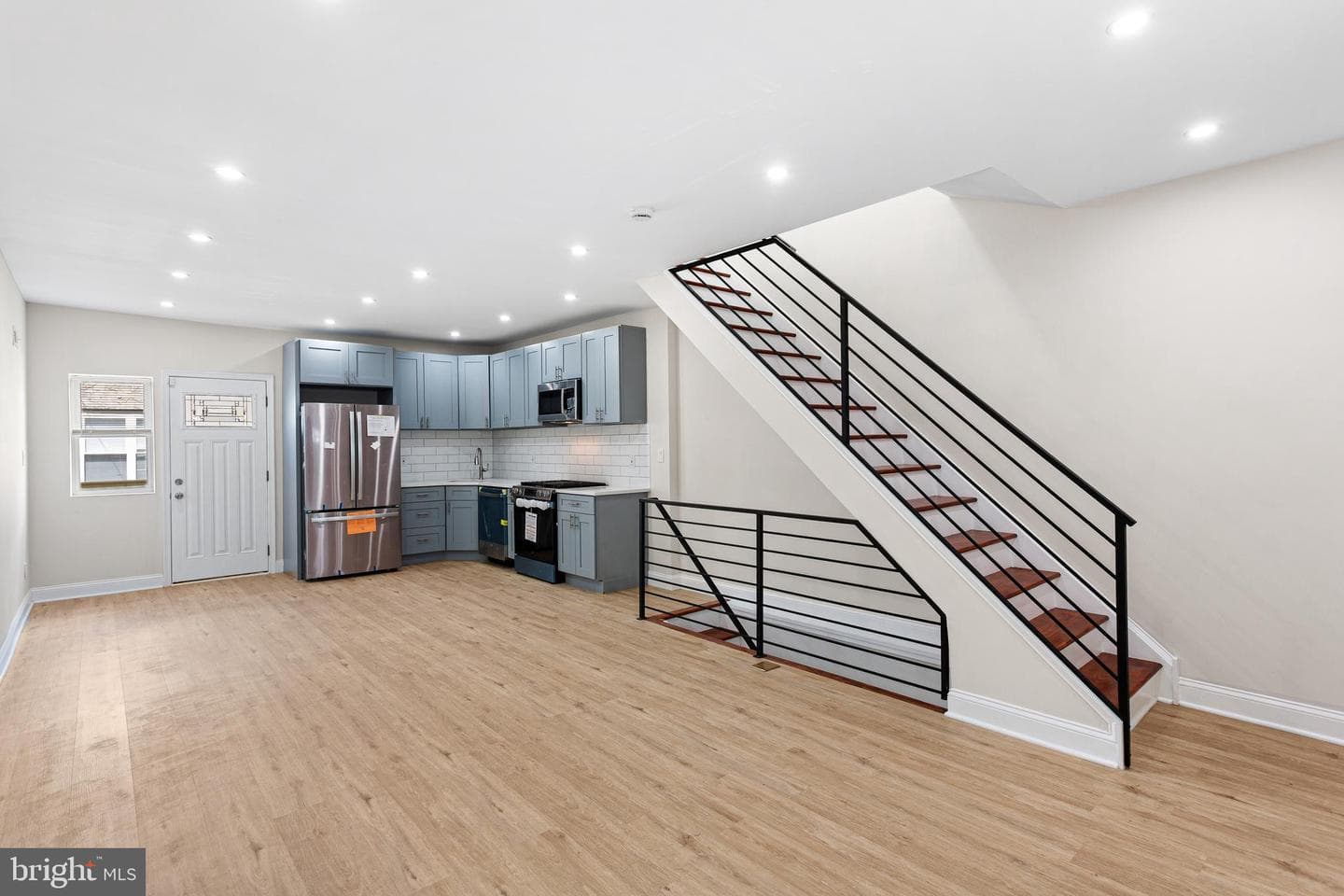 1424 S Napa Street photo 3