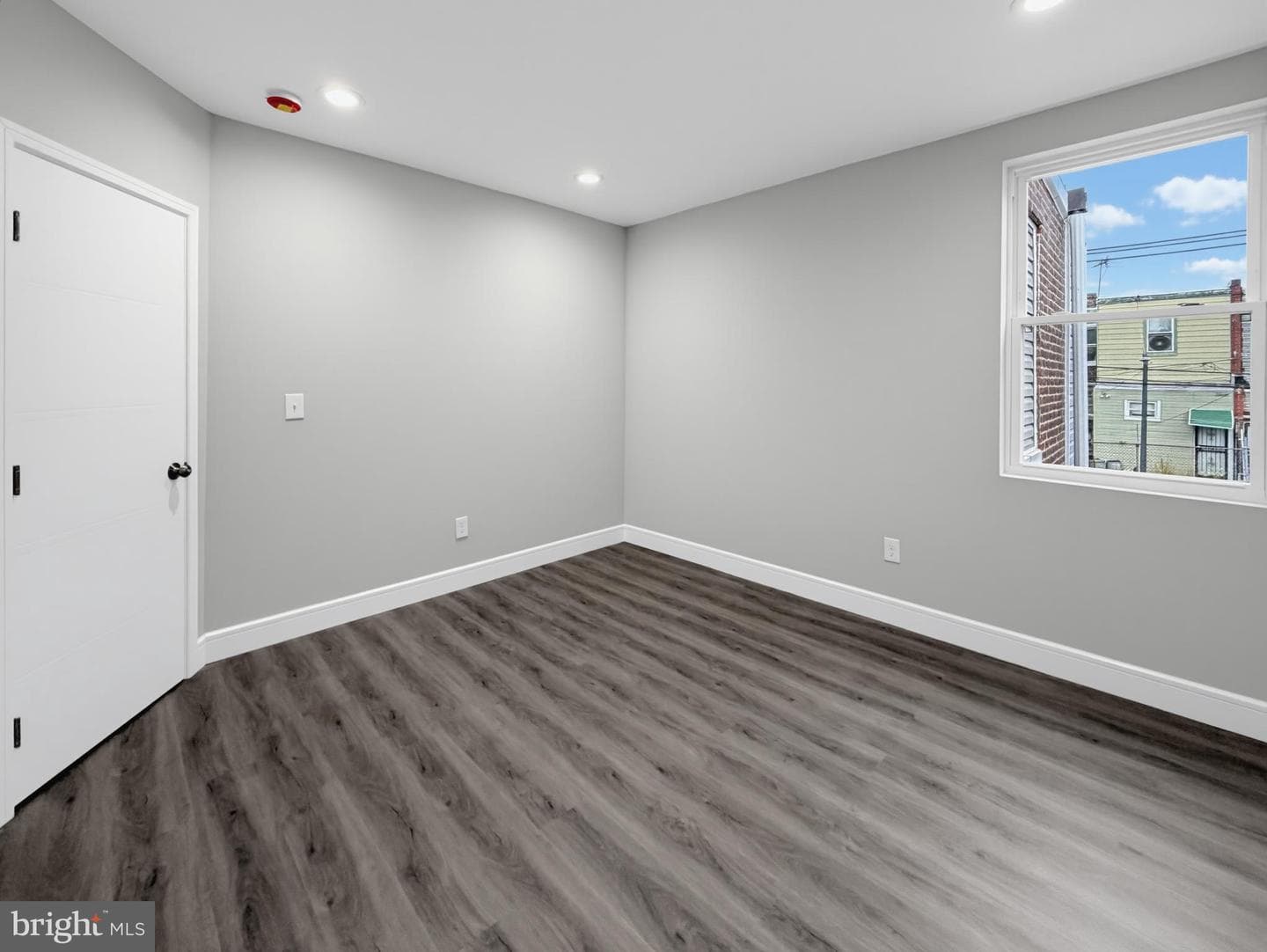 5357 N Sydenham Street photo 45