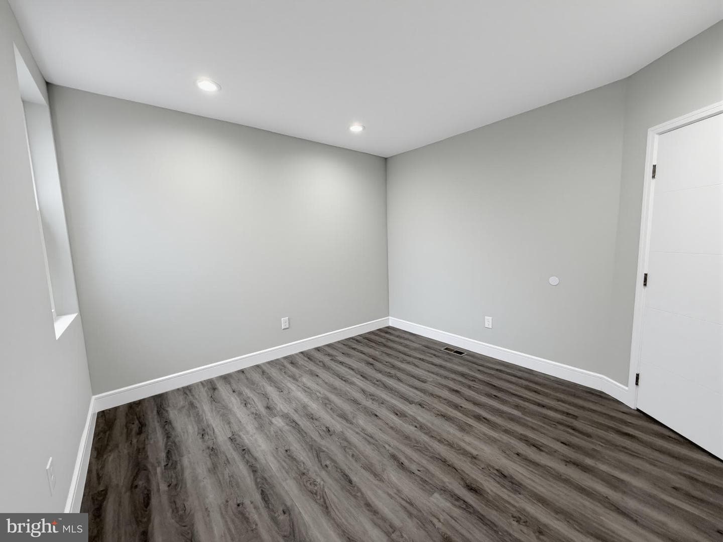 5357 N Sydenham Street photo 46