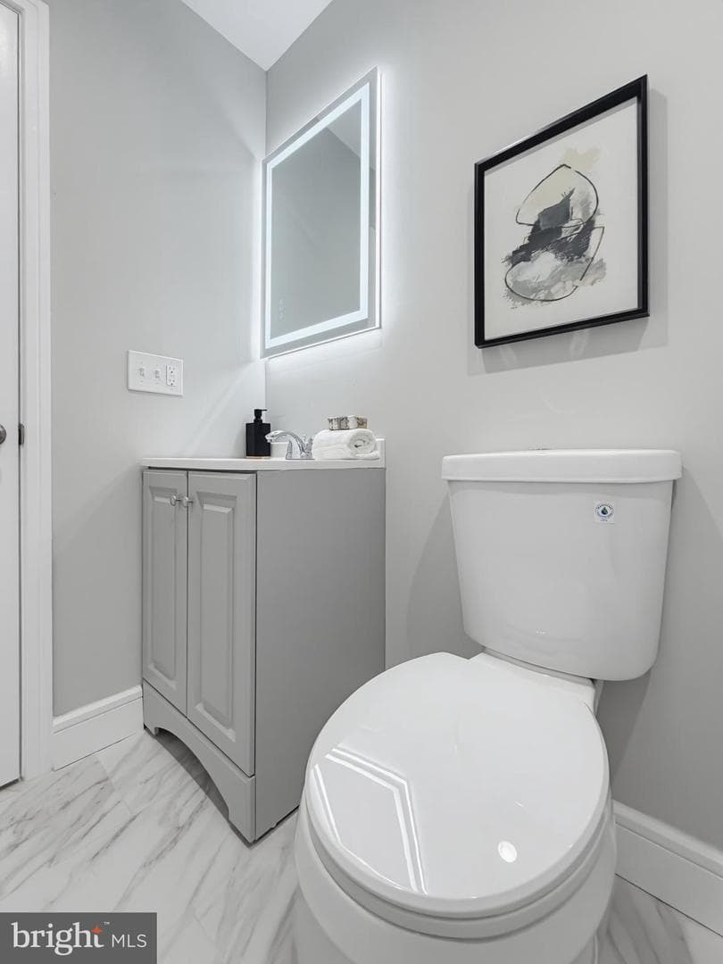 5357 N Sydenham Street photo 49