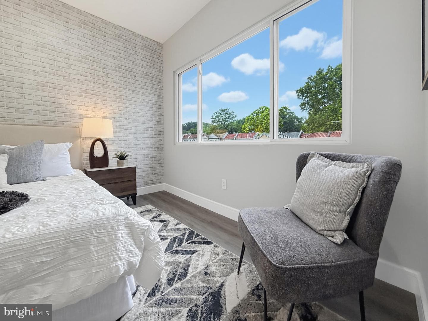 5357 N Sydenham Street photo 56