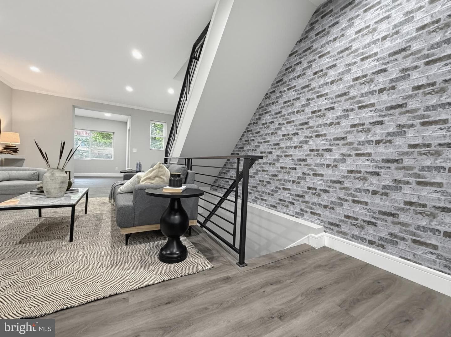 5357 N Sydenham Street photo 67