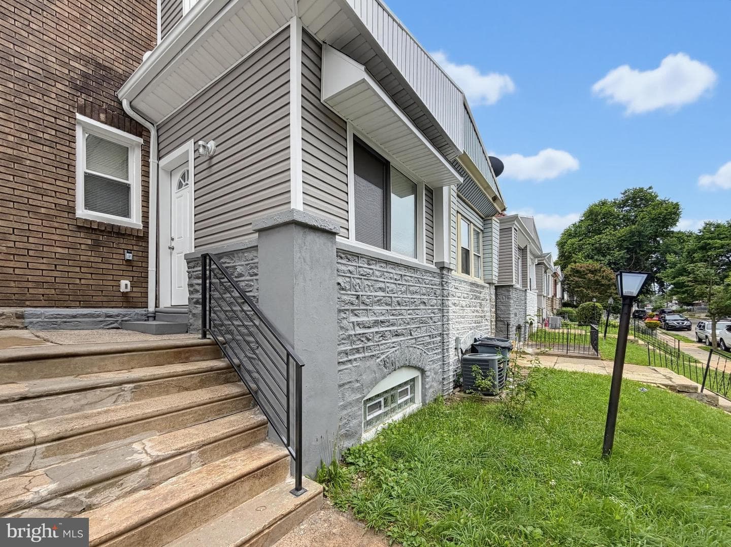 5357 N Sydenham Street photo 7