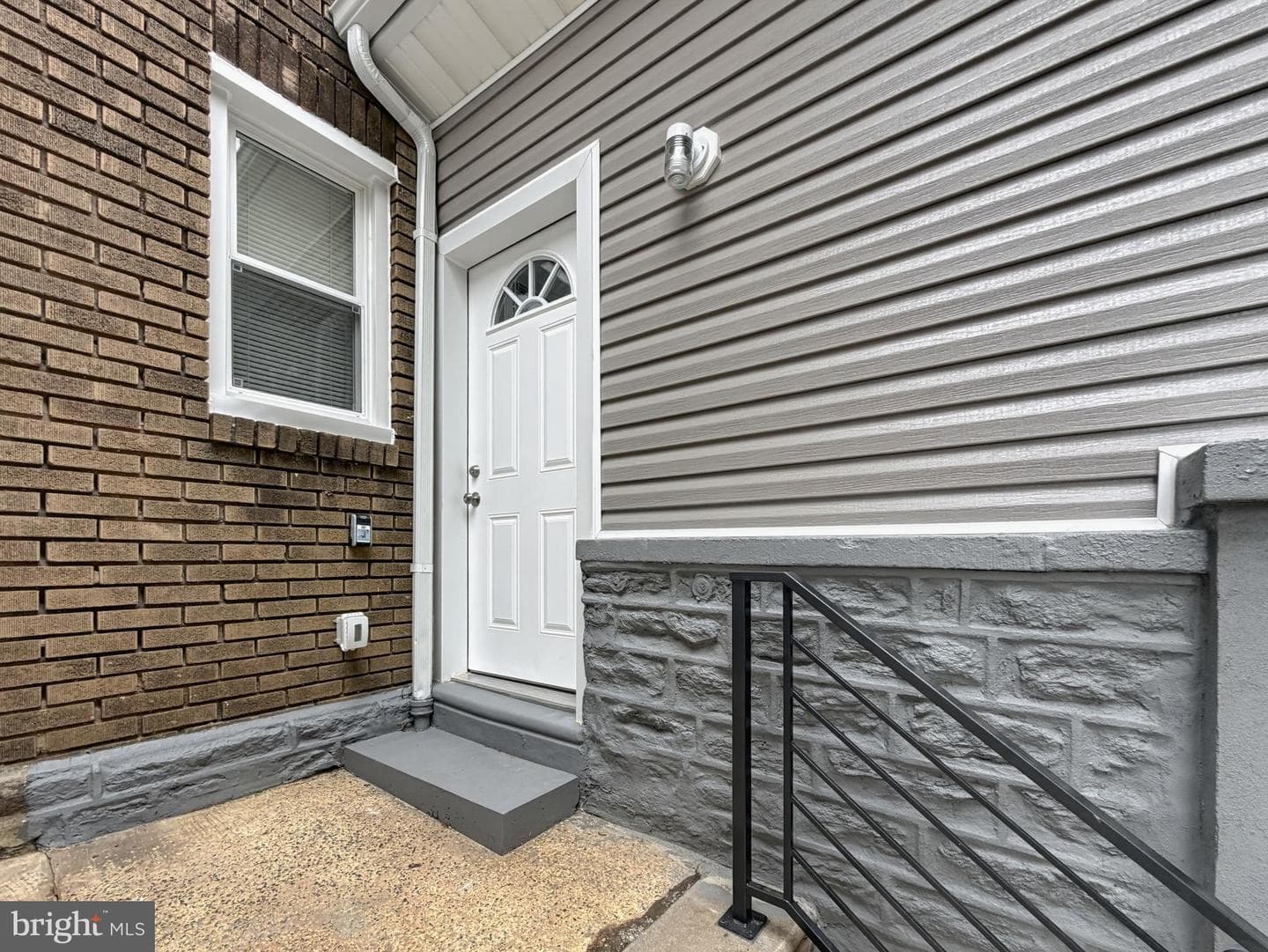 5357 N Sydenham Street photo 8