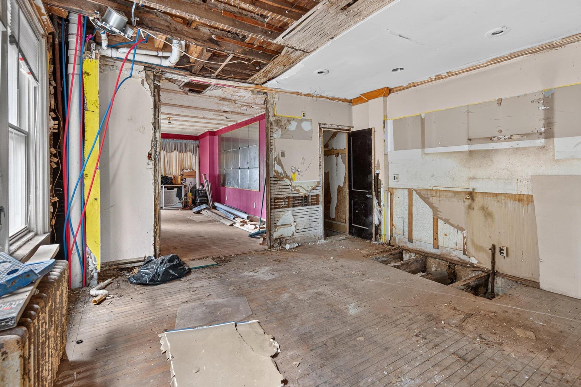 6130 Washington Avenue photo 42