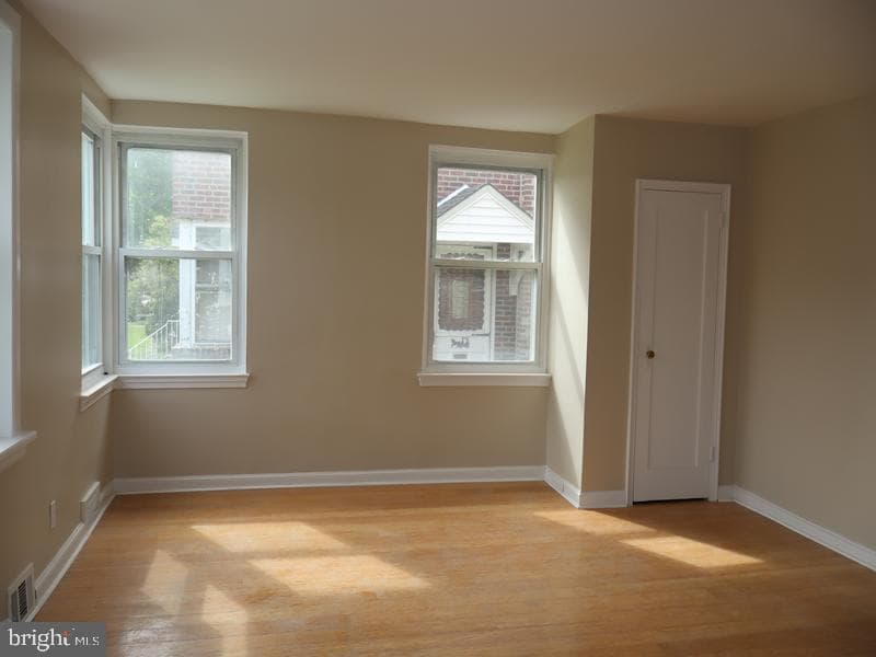 716 Disston Street photo 12
