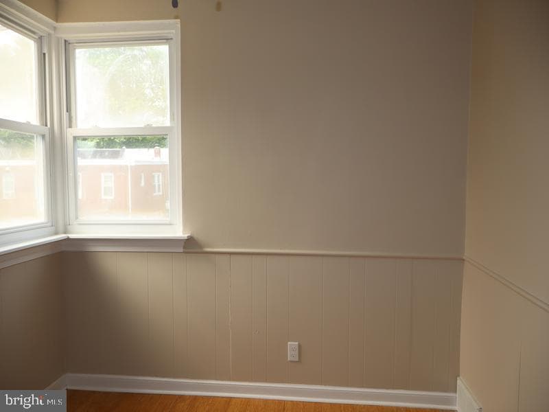 716 Disston Street photo 13
