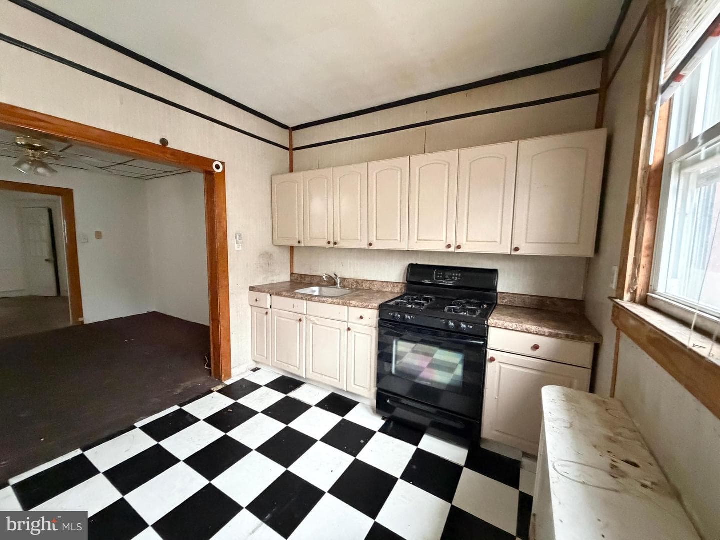 722 Atwood Road photo 36