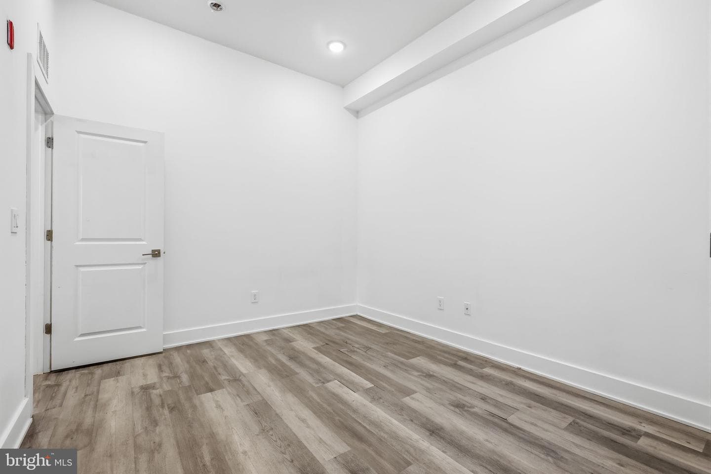 516 W Montgomery Avenue #1 photo 18